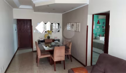 Apartamento com 3 quartos à venda em Itararé - SP