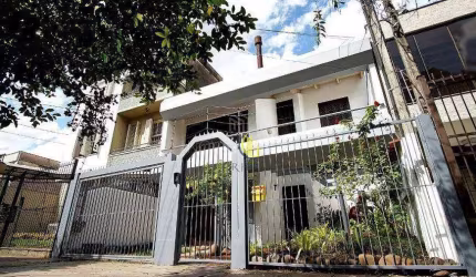 Casa com 3 dormitórios à venda, 253 m² por R$ 1.600.000,00 - Rio Branco - Porto Alegre/RS