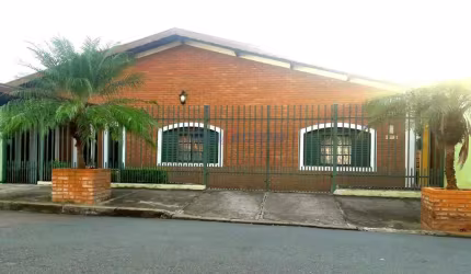 Casa com 3 quartos à venda na Rua Vinhedo, 106, Jardim Novo Campos Elíseos, Campinas, 183 m2 por R$ 700.000