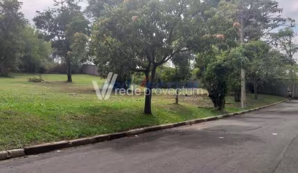 Terreno em condomínio fechado à venda na Rua Mariazinha Leite Campagnolli, 1, Parque Xangrilá, Campinas por R$ 990.000