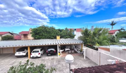 Casa aconchegando a venda na praia Capão Novo