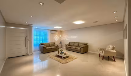 Casa com 6 dormitórios à venda, 180 m² por R$ 2.900.000,00 - Vila Santa Teresa - Santo André/SP