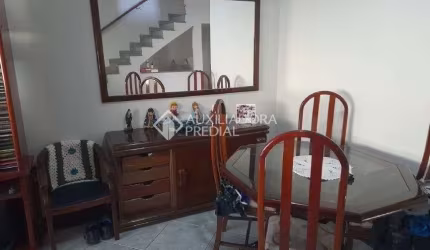 Casa com 3 dormitórios à venda, 107 m² por R$ 570.000,00 - Dos Casa - São Bernardo do Campo/SP