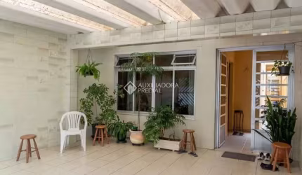 Sobrado com 3 dormitórios à venda, 177 m² por R$ 790.000,00 - Jardim das Acácias - São Bernardo do Campo/SP
