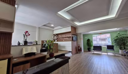 CASA COMERCIAL E RESIDENCIAL COM 8 QUARTOS - 3 SUÍTES - BAETA NEVES - SÃO BERNARDO DO CAMPO