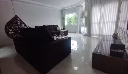Casa Sobrado semi novo à venda em São Bernardo do Campo - SP, Santa Terezinha