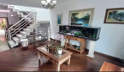 Sobrado com 4 dormitórios à venda, 265 m² por R$ 1.700.000 - Parque dos Pássaros - São Bernardo do Campo/SP