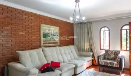 Sobrado com 3 dormitórios à venda, 220 m² por R$ 955.000 - Parque Terra Nova II - São Bernardo do Campo/SP