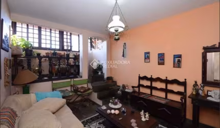Sobrado com 3 dormitórios à venda, 203 m² por R$ 850.000,00 - Jardim Três Marias - São Bernardo do Campo/SP