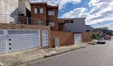 Oportunidade-Sobrado com 03 quartos  em Jardim Silvina - São Bernardo co Campo