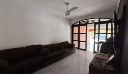 Casa térrea com edícula em São Bernardo do Campo , no Bairro Jordanópolis à venda