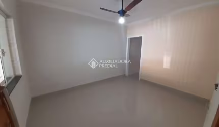 Casa térrea reformada em São Bernardo do Campo, no Assunção à venda