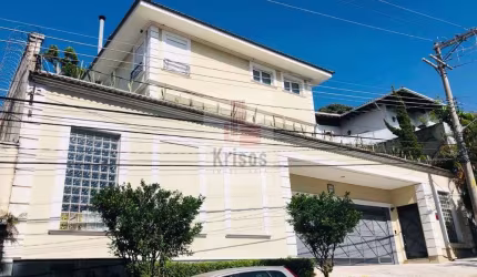 Sua Casa dos Sonhos: Vista Deslumbrante e Acabamento de Alto Padrão!