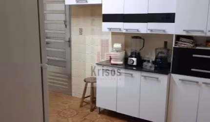 SOBRADO RPOXIMO A USP