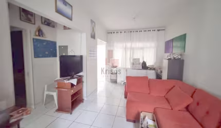 CASA TERREA - 2 DORMITORIOS COM 2 VAGAS AMPLO QUINTAL