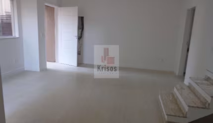 Excelente sobrado em condomínio