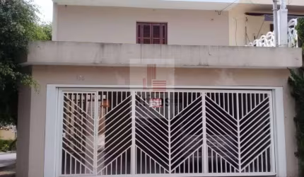 OTIMO SOBRADO bem localizado, comodos bem grande