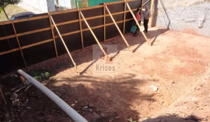 TERRENO PLAINO IDEAL PARA FAZER 2 SOBRADOS