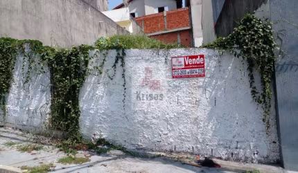 ÓTIMO TERRENO PLANO BEM LOCALIZADO.