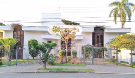 Casa 4 dormitórios , sendo 1 suíte master, 7 vagas, 572m , Jardim Guedala.