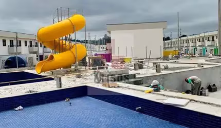 CASA EM CONDOMÍNIO RECÉM CONSTRUÍDA. 2 DORMITÓRIOS