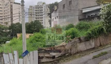 Terreno com projeto aprovado em local privilegiado na Vila Morse