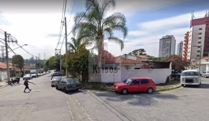 Investimento Imperdível: Terreno com Casa em Esquina Estratégica!