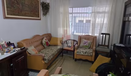 5 casas para investidor - 2 sobrados, 1 edícula, 2 casas no piso inferior 250M terreno - Jard. Ester