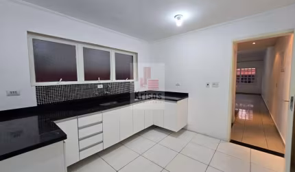 Seu Novo Lar Espera por Você! Casa condomínio no Jardim Bonfiglioli.