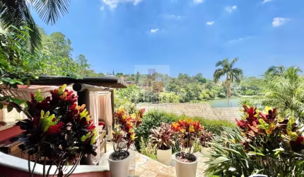 Linda Casa Rústica Contemporânea: Um Refúgio de Luxo ao Lado do Lago!