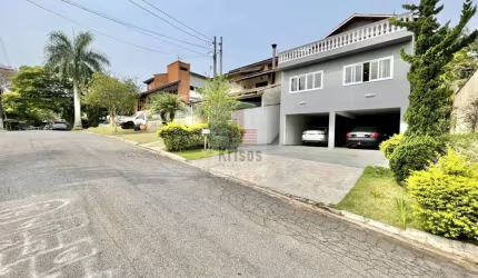 Linda Casa em Condomínio Tranquilo - Jardim das Flores, Cotia!