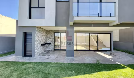 Casa Moderna com Design Integrado e Acabamentos de Alto Padrão!