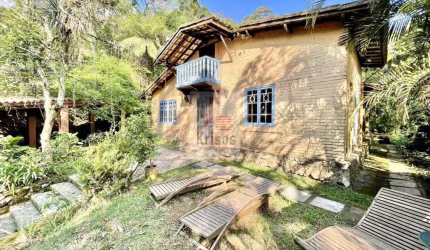 Charmosa Casa Rústica - Um Refúgio Aconchegante Entre a Natureza!