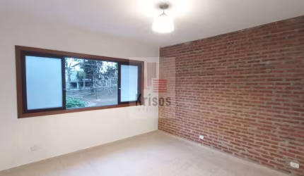 Sobrado reformado de 03 dormitórios no Jardim Bonfilgioli!