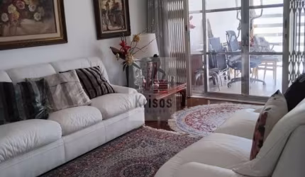 ótimo sobrado com 3 dormitórios,bem localizado.
