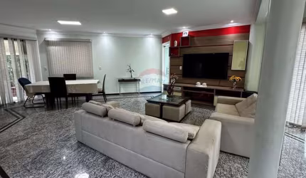 Casa de dois pavimentos e mezanino no Condomínio Cidade Jardim! Oportunidade