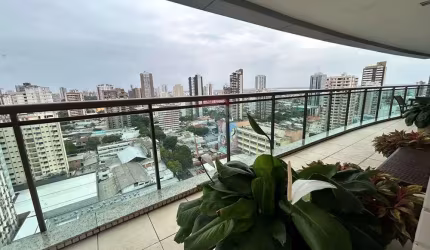 Apartamento com 92 m² -2 vagas de garagem - Ed. La Residence