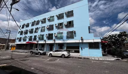 Edifício Multifamiliar com 26 apartamento, Garagem, Investimento, Porteira Fechada, Pedreira
