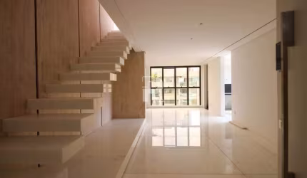 Cobertura com 3 Quartos e 5 banheiros à Venda, 214 m² por R$ 4.000.000