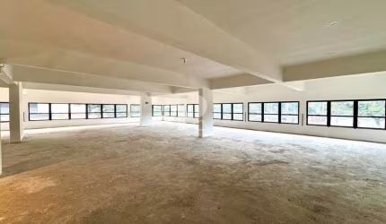 Prédio Comercial com 855 m² para venda em Lourdes