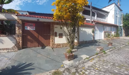 CASA DE DOIS QUARTOS NO BAIRRO ADRIANA RJ.