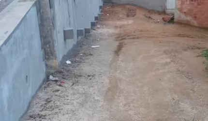 Vendo casa de dois quartos com 170M²  em  Senador  Vasconcelos