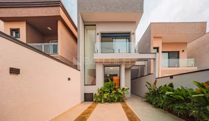 LINDA CASA EM CONDOMINIO FECHADO NOVA JAGUARY - SANTANA DE PARNAIBA
