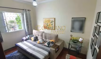 Sobrado à venda de 160m² | 05 dormitórios, sendo 02 suítes e 03 vagas de garagem | Jardim Ismênia - São José dos Campos |