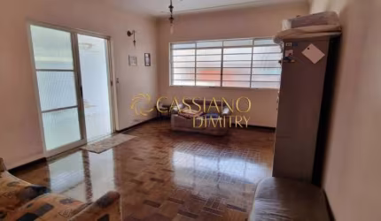 Casa à venda de 258m² | 03 dormitórios, sendo 01 suíte e 02 vagas de garagem | Vila Adyana - São José dos Campos |