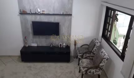 Sobrado à venda de 112m² | 03 dormitórios, sendo 01 suíte e 02 vagas de garagem| Condomínio Village Mar Del Plata - Jardim Paraíso | São José dos Campos