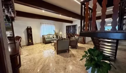 Sobrado à venda de 517m² | 03 dormitórios, sendo suítes e 05 vagas de garagem | Cond. Bosque Imperial - São José dos Campos |