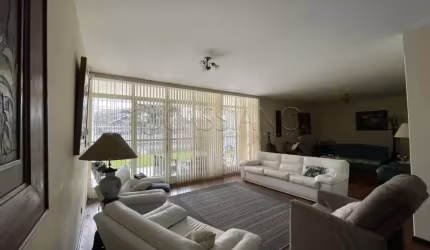 Casa térrea à venda de 359m² | 04 dormitórios, sendo 02 suítes e 19 vagas de garagem | Jardim Esplanada - São José dos Campos |