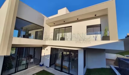 Casa à venda de 348m² | 04 dormitórios, sendo 03 suítes e 04 vagas de garagem | Condomínio Alphaville II - Urbanova | São José dos Campos |