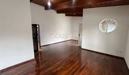 Casa térrea à venda de 167m² | 02 dormitórios, sendo suítes e 05 vagas de garagem | Jardim Satélite - São José dos Campos |